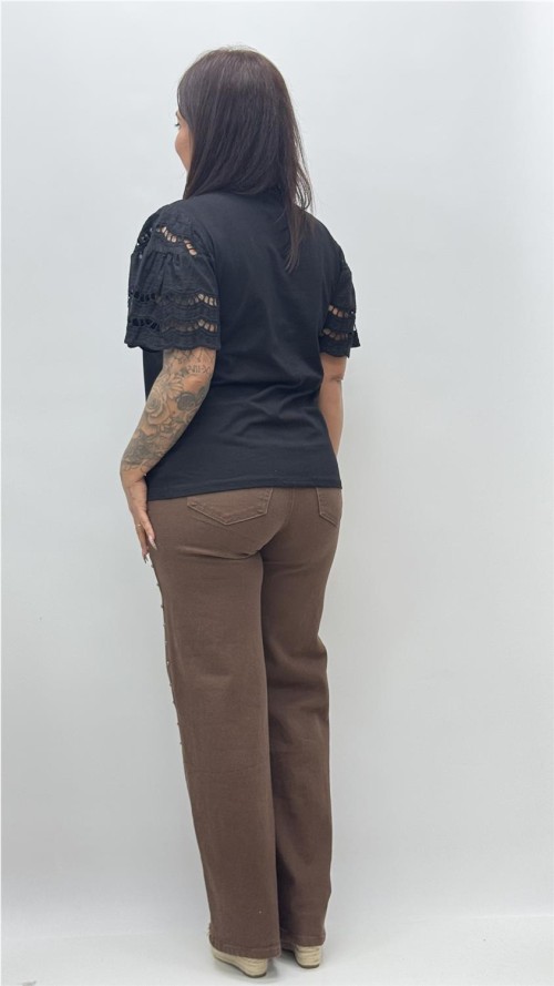 CAMISETA BAEZA NEGRO