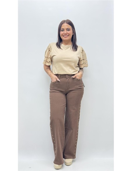 PANTALON DENIN TACHAS MARRON