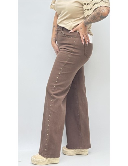 PANTALON DENIN TACHAS MARRON