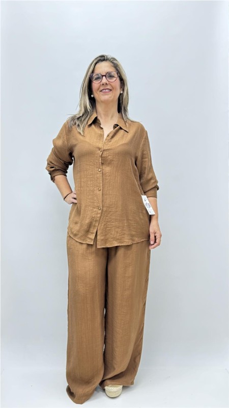 CONJUNTO CHARI MARRON