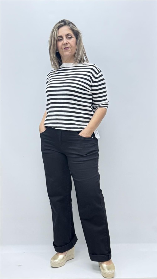 CAMISETA LAURA NEGRO