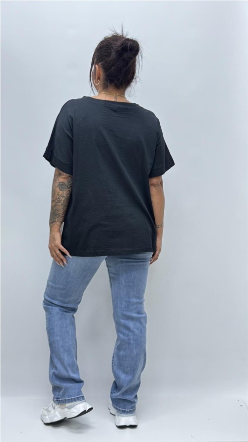 CAMISETA LUCIA NEGRO