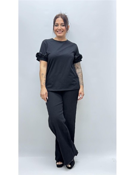 CAMISETA FLORECITA NEGRO