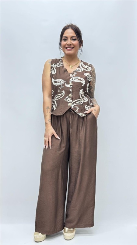 CONJUNTO ISLANTILLA MARRON