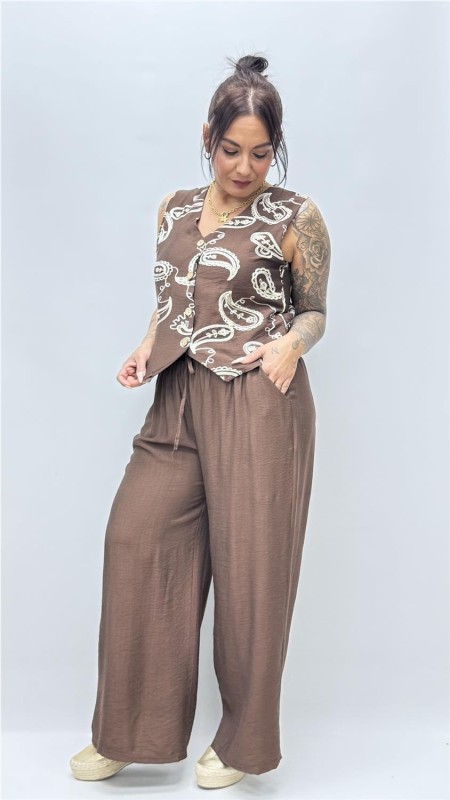 CONJUNTO ISLANTILLA MARRON 2