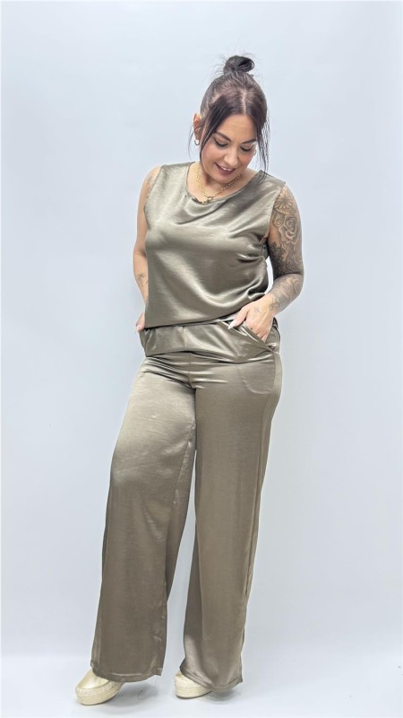 CONJUNTO DIANA MARRON