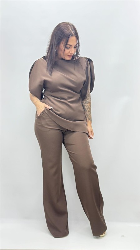 CONJUNTO MYA MARRON 2