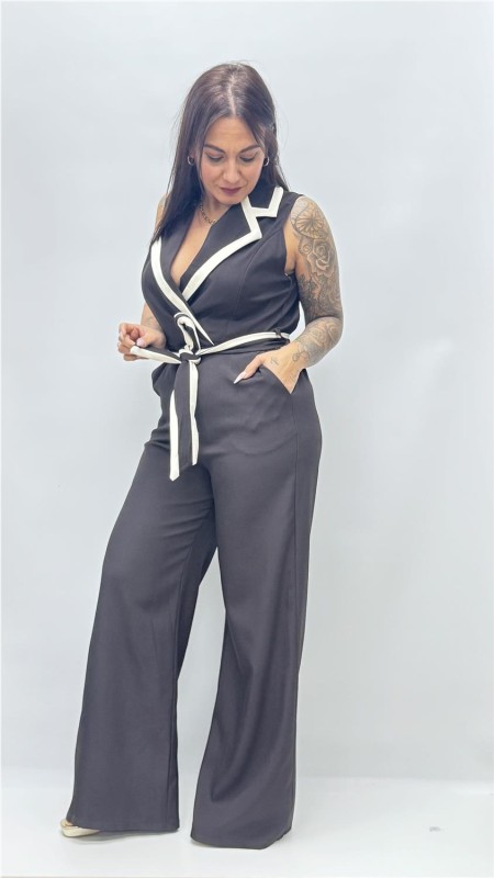 MONO VERONICA MARRON 2