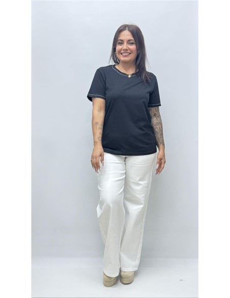 CAMISETA ADRIANA NEGRO