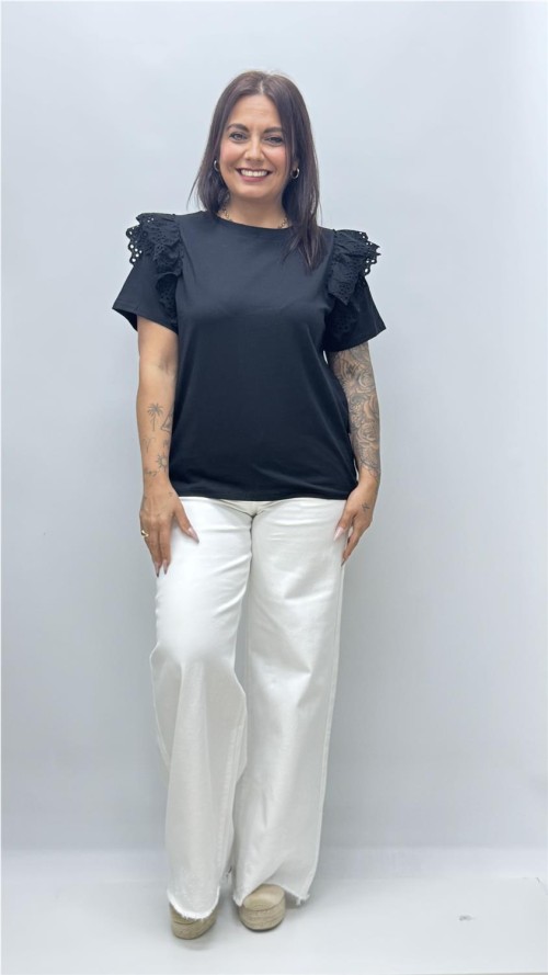 CAMISETA ANGELA NEGRO