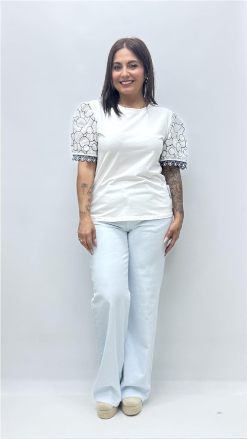 CAMISETA DULCEIDA BLANCO 1