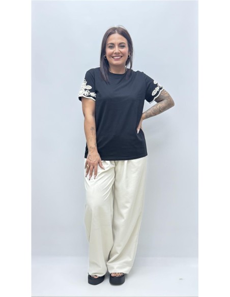 CAMISETA ACACIA NEGRO