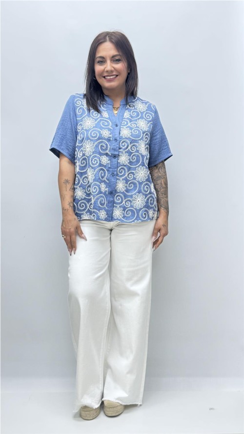 CAMISETA VAQUERA FLOR VAQUERO CLARO