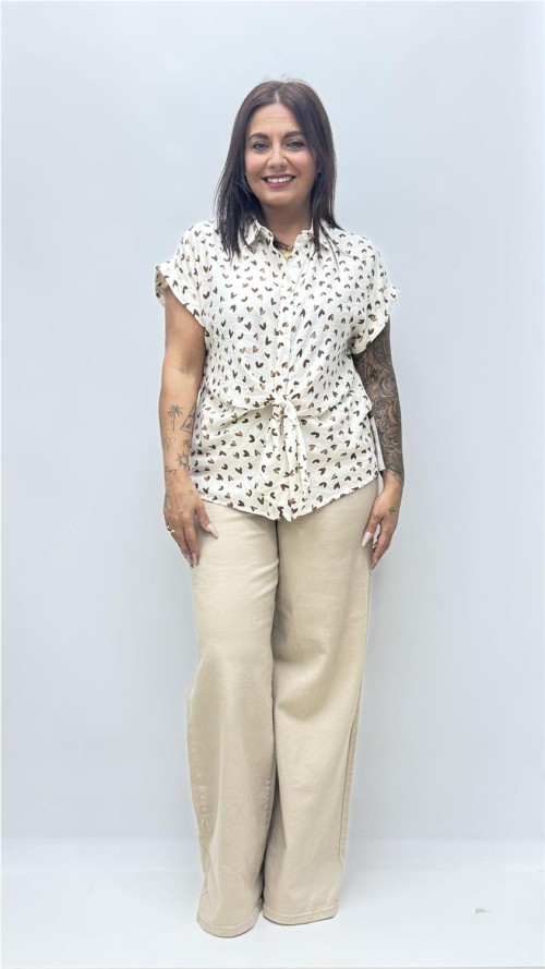 CAMISA CORAZON NUDO BEIG