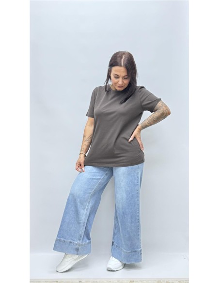 CAMISETA BASICA CUELLO REDONDO MARRON