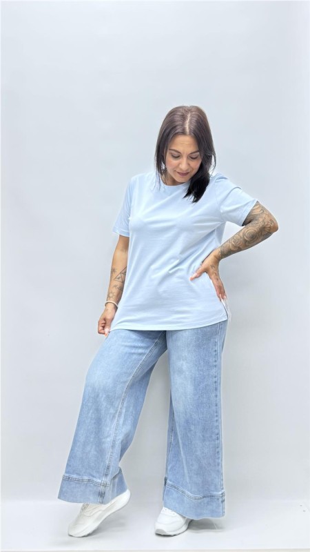 CAMISETA BASICA CUELLO REDONDO AZUL 2