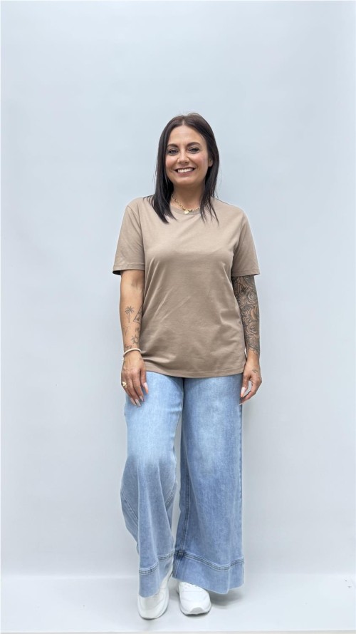 CAMISETA BASICA CUELLO REDONDO CAMEL