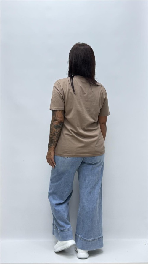 CAMISETA BASICA CUELLO REDONDO CAMEL