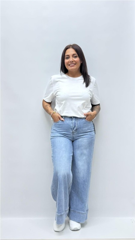 CAMISETA BASICA CUELLO REDONDO BLANCO