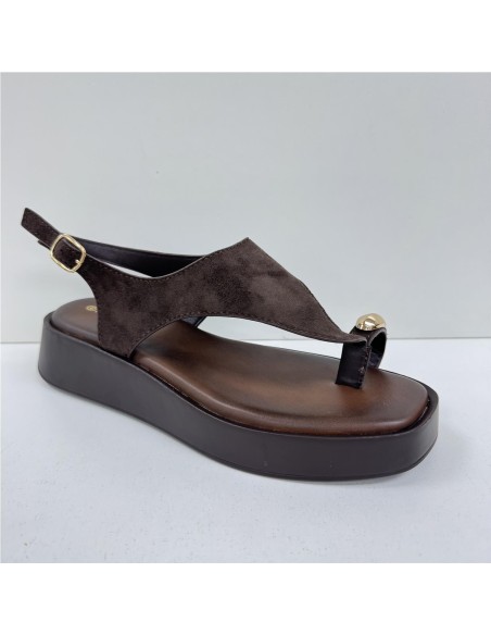 SANDALIA ADORNO DEDO MARRON