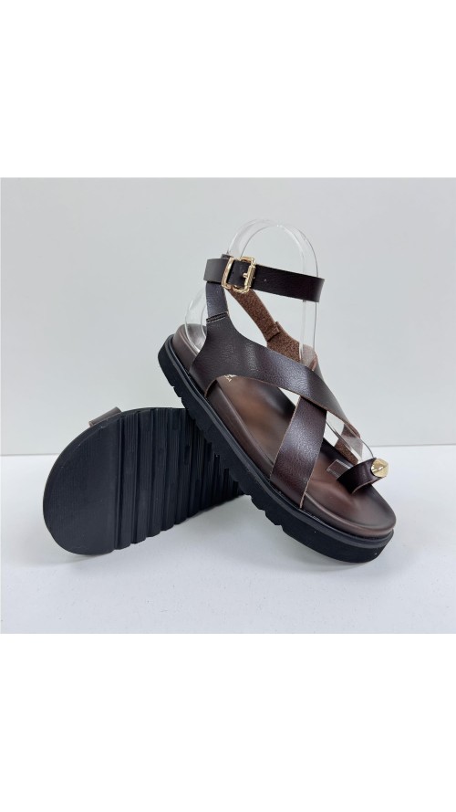 SANDALIA TIRAS NAPA MARRON