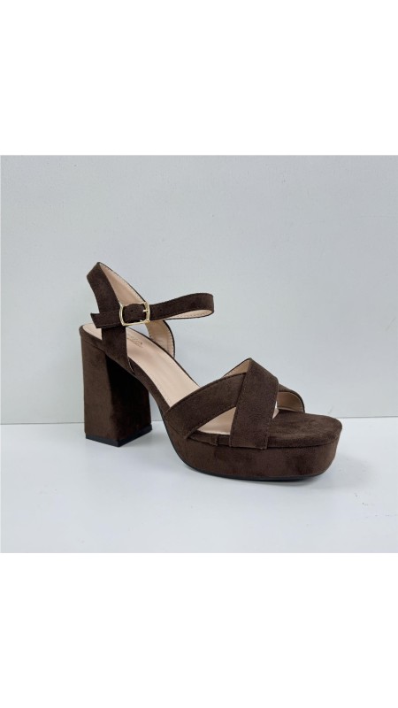 SANDALIA TIRAS CRUZADA MARRON