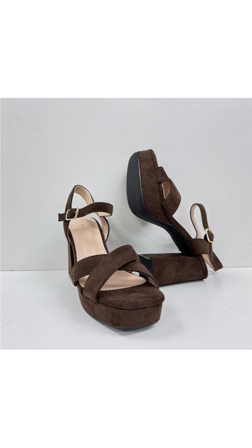 SANDALIA TIRAS CRUZADA MARRON