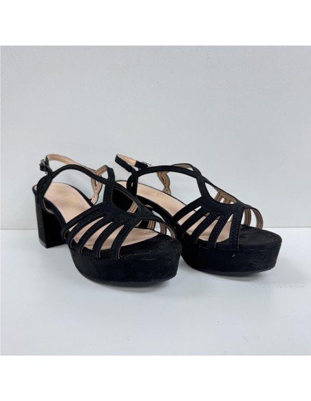 SANDALIA DE TACON NEGRO
