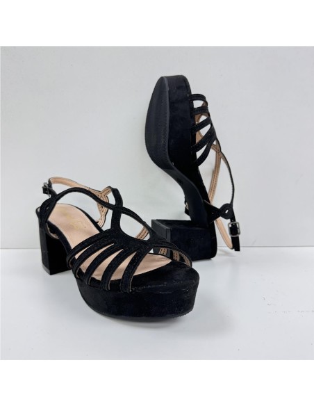 SANDALIA DE TACON NEGRO