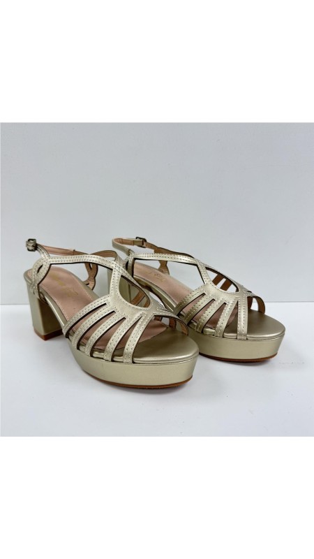 SANDALIA DE TACON ORO 2