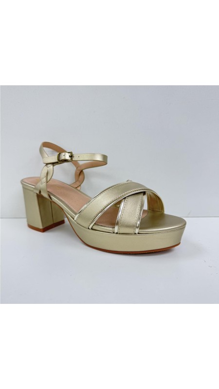 SANDALIA TACON FILO METALIZADO ORO