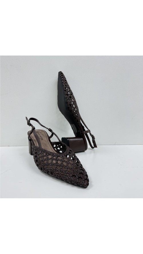 ZAPATO TIRAS TRENZADAS MARRON