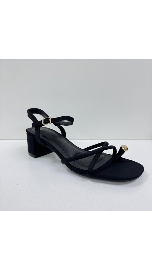 SANDALIA TIRAS NEGRO