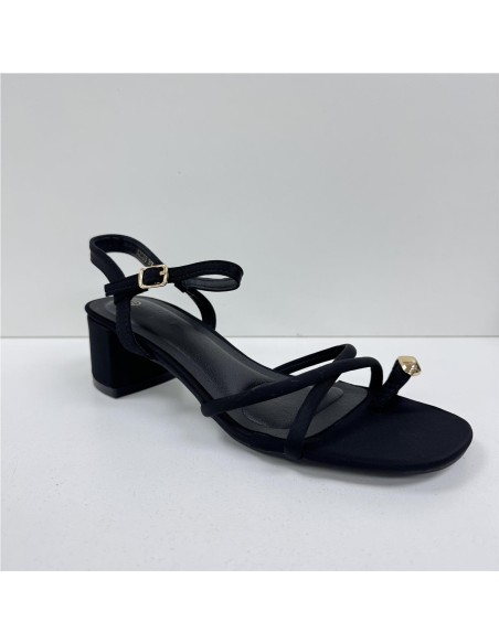 SANDALIA TIRAS NEGRO