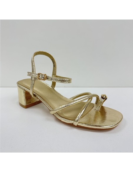 SANDALIA TIRAS ORO