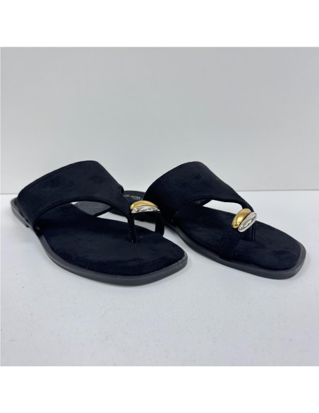 SANDALIA DEDO COLOR NEGRO