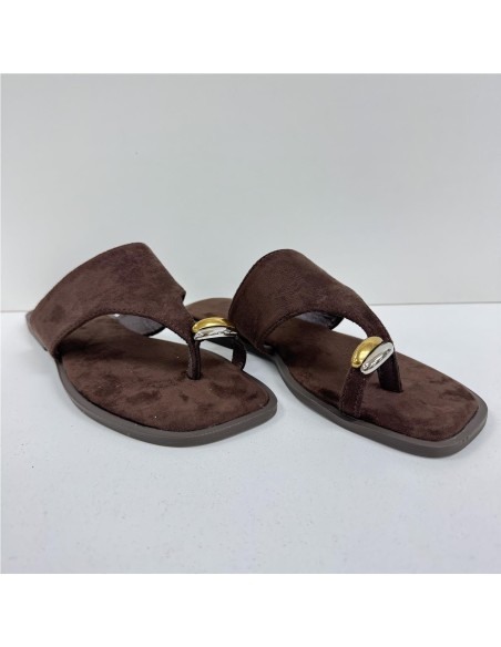 SANDALIA DEDO COLOR MARRON