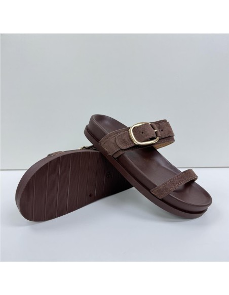 SANDALIA HEBILLA DOS TIRAS MARRON