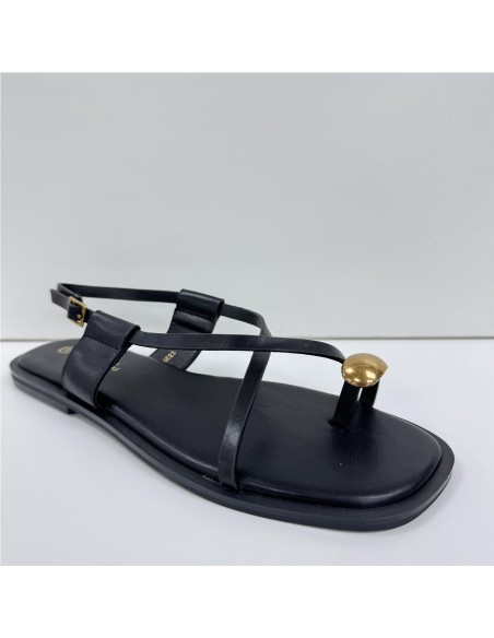 SANDALIA DEDO METAL NEGRO