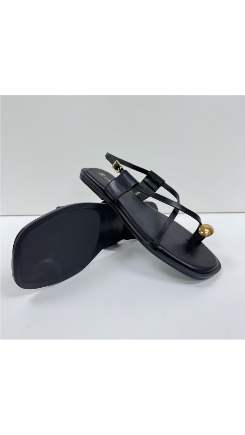 SANDALIA DEDO METAL NEGRO