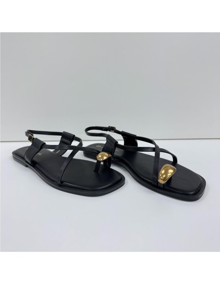 SANDALIA DEDO METAL NEGRO