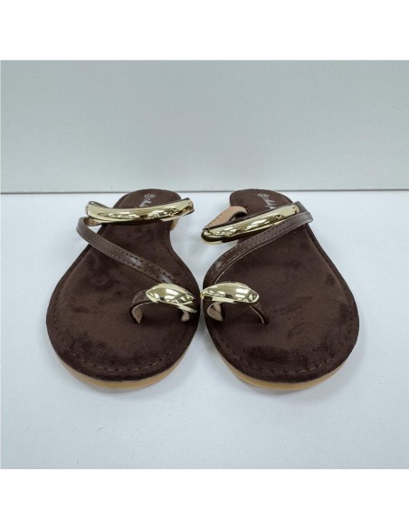 SANDALIA PLANA DETALLES ORO MARRON
