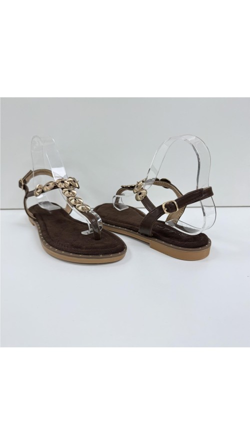 SANDALIA DEDO ADORNO METAL MARRON