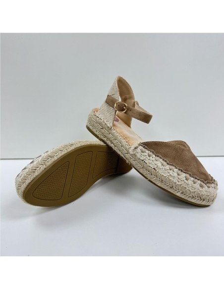 SANDALIA YUTE ADORNO COSTURAS CAMEL