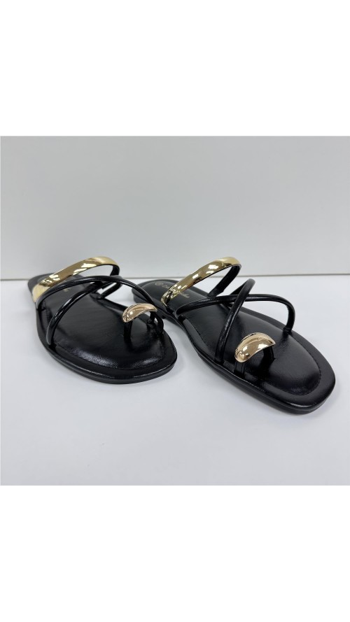 SANDALIA METER ADORNO COLOR NEGRO