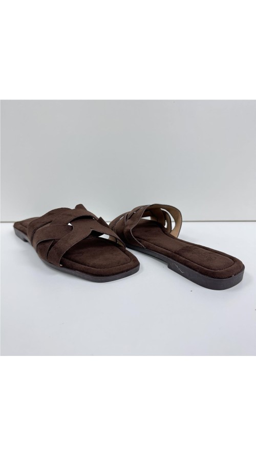 SANDALIA PLANA MARRON
