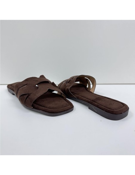 SANDALIA PLANA MARRON