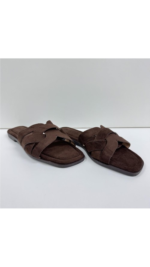 SANDALIA PLANA MARRON