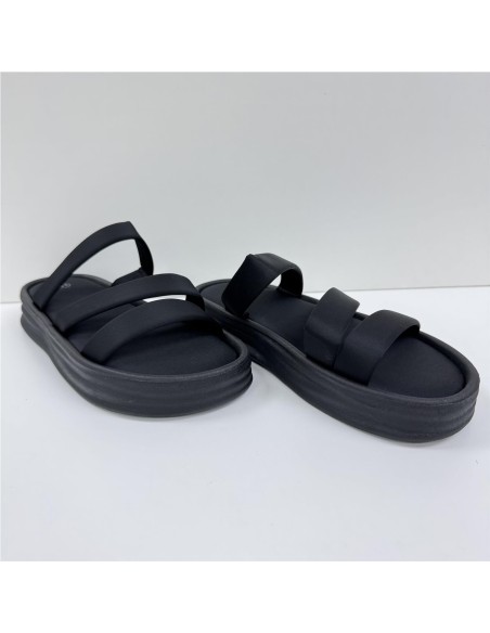 SANDALIA TIRAS PLANTA SUAVE NEGRO