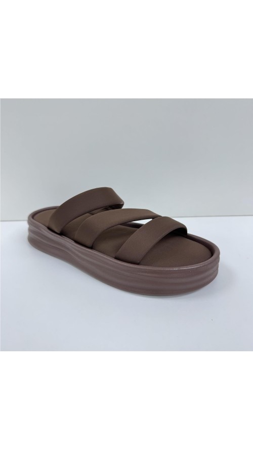 SANDALIA TIRAS PLANTA SUAVE MARRON